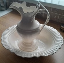 Hartley Greens & co Leeds. creamware bowl and pitcher