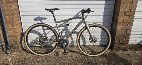 Vitus mach urban bike - 3,