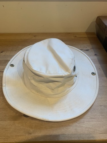 Authentic tilly hat size - hat,