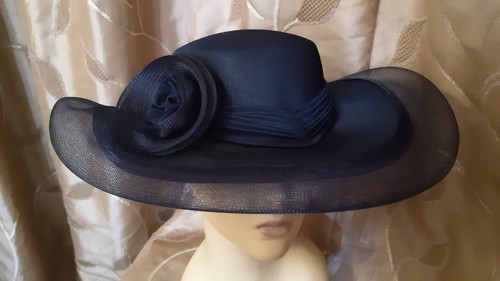 Fab vintage ladies navy hat - navy,