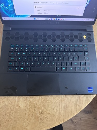 Alienware m16 gaming laptop - alienware, r1