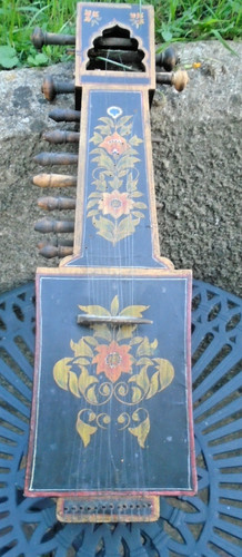 ANTIQUE/VINTAGE