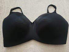 TU non-wired and lightly padded t-shirt black bra with smooth cup UK size 40E