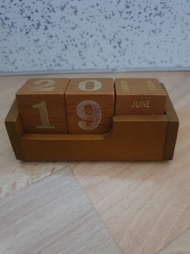 Wooden block perpetual - , desk