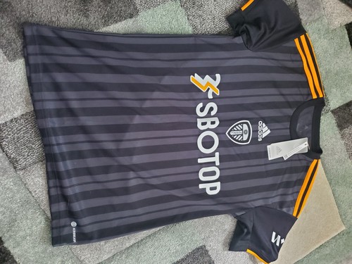 Leeds united shirts - united,