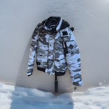 Hollister men's camouflage puffer Coat 550 Fill 80/20 Down Feather Fill