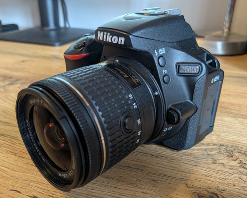 Nikon d5600 0mp - nikon, slr