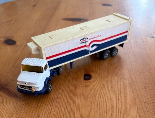 Vintage corgi mercedes benz - vintage,
