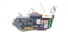 MERCEDES C CLASS FUSE BOX