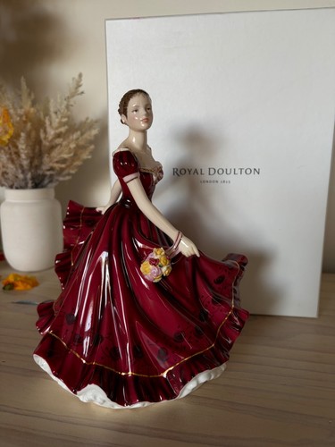 Royal doulton pretty ladies - royal,