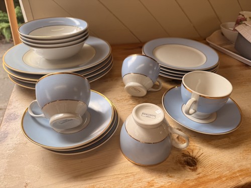 Piece 2004 royal doulton - 20,