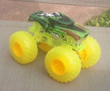 Hot Wheels Monster Truck Hotweiler super fueled 1:64