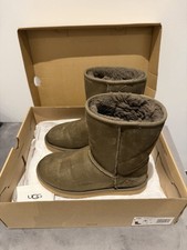 UGG Australia Women's Classic Short, Uk Size 7