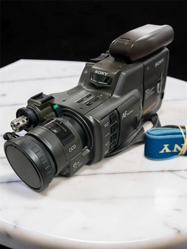 Sony handycam video ccd f553 - sony,