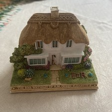 Windsor Cottage Commemorative 80th Birthday  Queen Elizabeth II Lilliput Lane