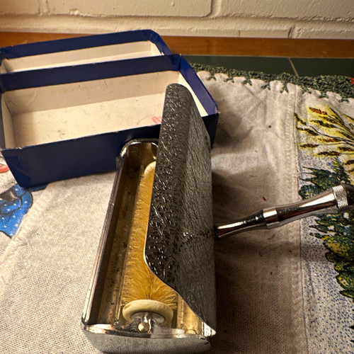 Handheld metal carpet floor - handheld,