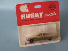 Husky 18 Jaguar MK.10 Chrome Body in Blister 70mm Toy Model Car Corgi