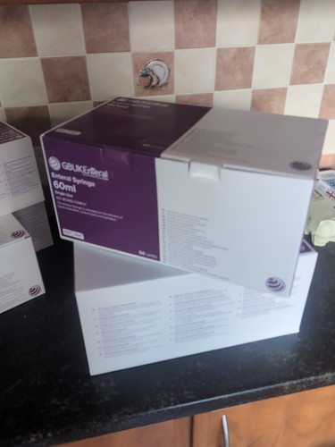 New 100 two boxes quantity - boxes,