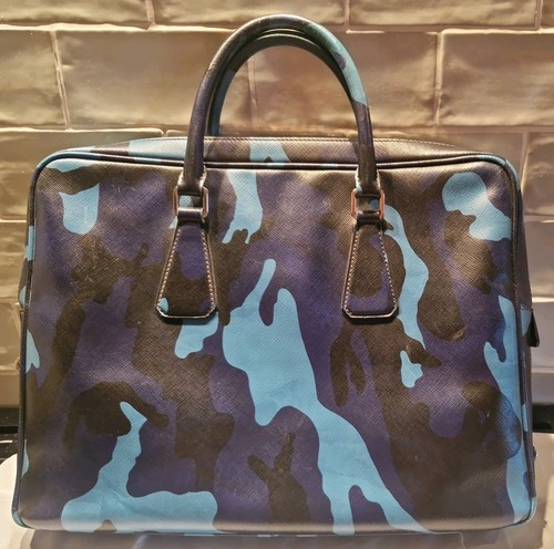 Prada rare saffiano - prada,