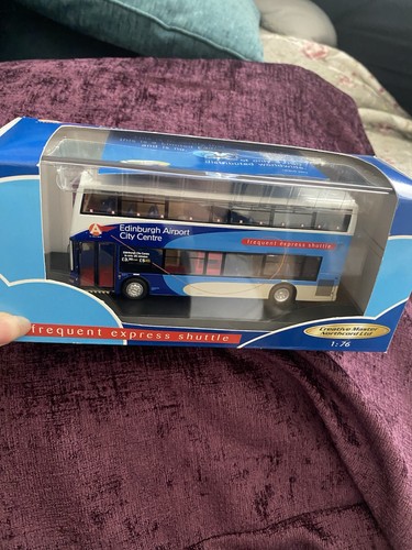 Cmnl ukbus 2002 dennis - ukbus,