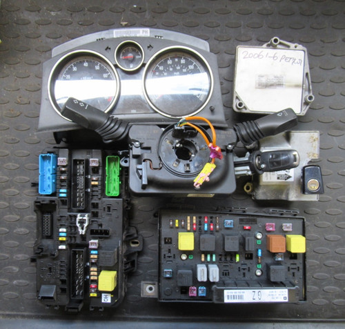 Vauxhall zafira ecu - zafira, b