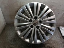 VAUXHALL ZAFIRA ALLOY WHEEL 5 STUD 5 QUAD SPOKE PART NUMBER 13326346 - 7Jx17 (*)
