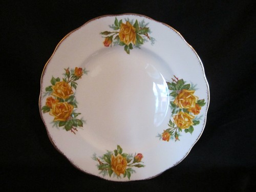 Royal albert yellow tea rose - yellow,