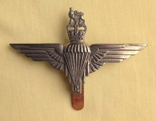 WHITE METAL QC PARACHUTE