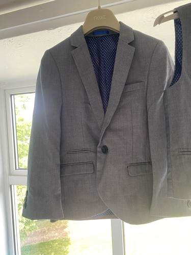 Boys suit size - boys, 7