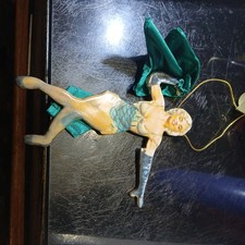 MARILYN MONROE 2001 Bradford Editions Ornament " CHERIE IN BUS STOP "   (BE)