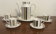 Midwinter Queensbury Coffee & Cake Set: 1xpot, 4xcups&saucers 1x cake plate. 