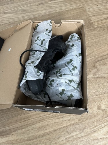 Under armour boys trainers uk9 - boys,