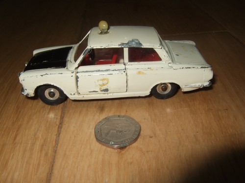 Dinky toys ford - dinky, rally