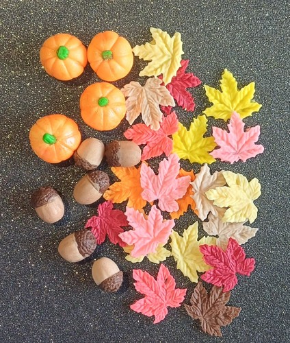Edible fondant pumpkins acorns - fondant,