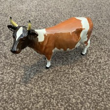 Beswick 1350 Ayrshire Cow