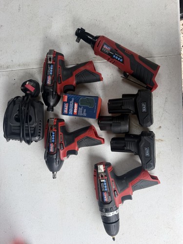 Sealey 12v set with - with, 4