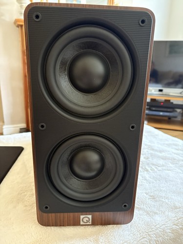 Acoustics 2070si powered - q,