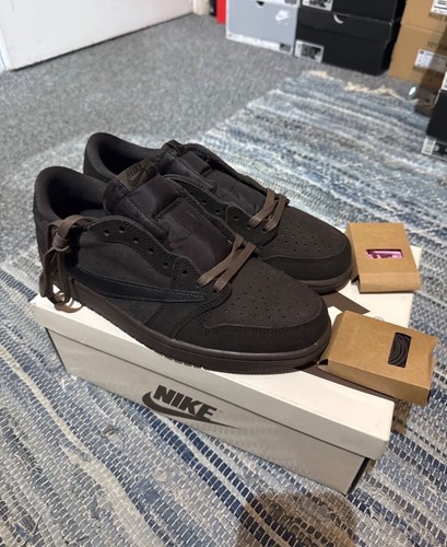 Nike jordan low - nike, travis