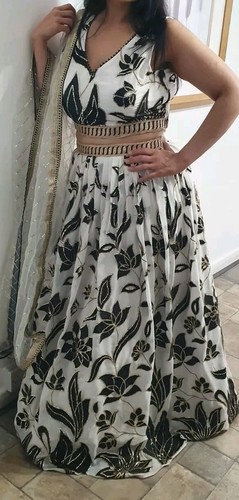 Indian lehnga choli - , in
