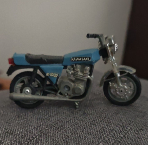 Kawasaki z1000 diecast metal - z1000,