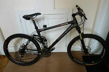 Trek Fuel EX 9.5 OCLV carbon full suspension MTB