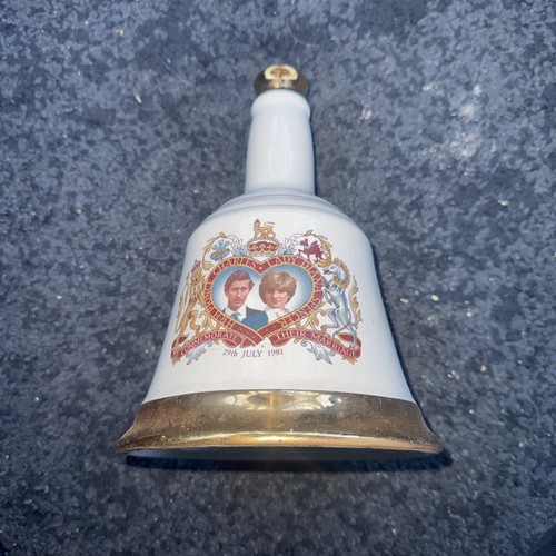 Bells scottish whiskey - bells,