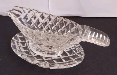 Pressed glass vintage sauce - pressed,