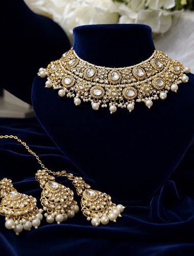 Gold tone kundan choker - tone,