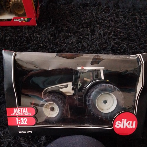 Siku 3268 valtra t191 - 3268, 1:32,