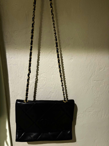 Chanel black quilted flap - quilted,