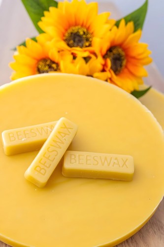 Organic yellow beeswax blocks - yellow,