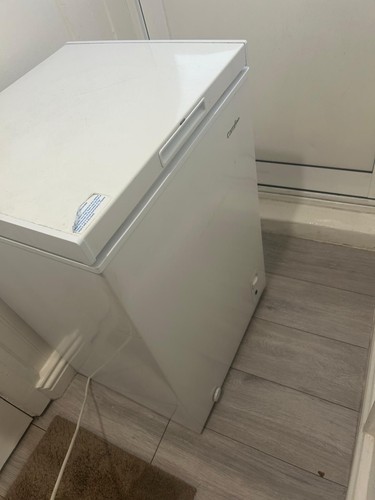 Comfee 99l white chest freezer - comfee,