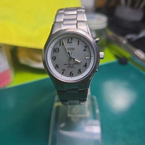 Seiko solar titanium - titanium, 7b22-0ad0