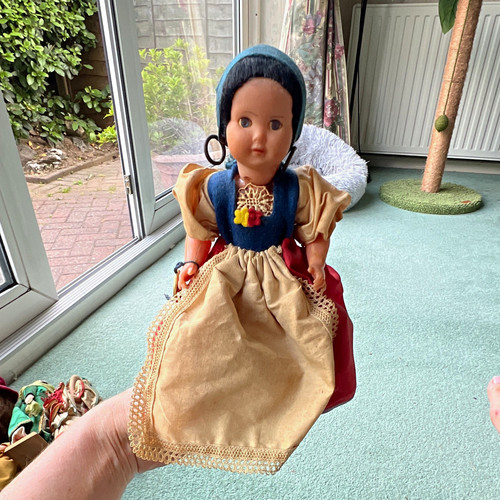 Furga souvenir girl play - play, doll